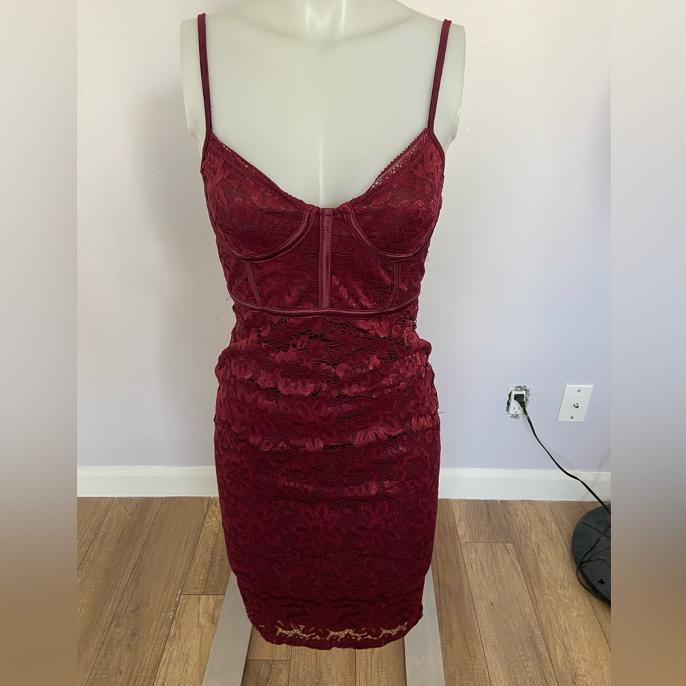 Beautiful lace dress 🧚🏼‍♀️